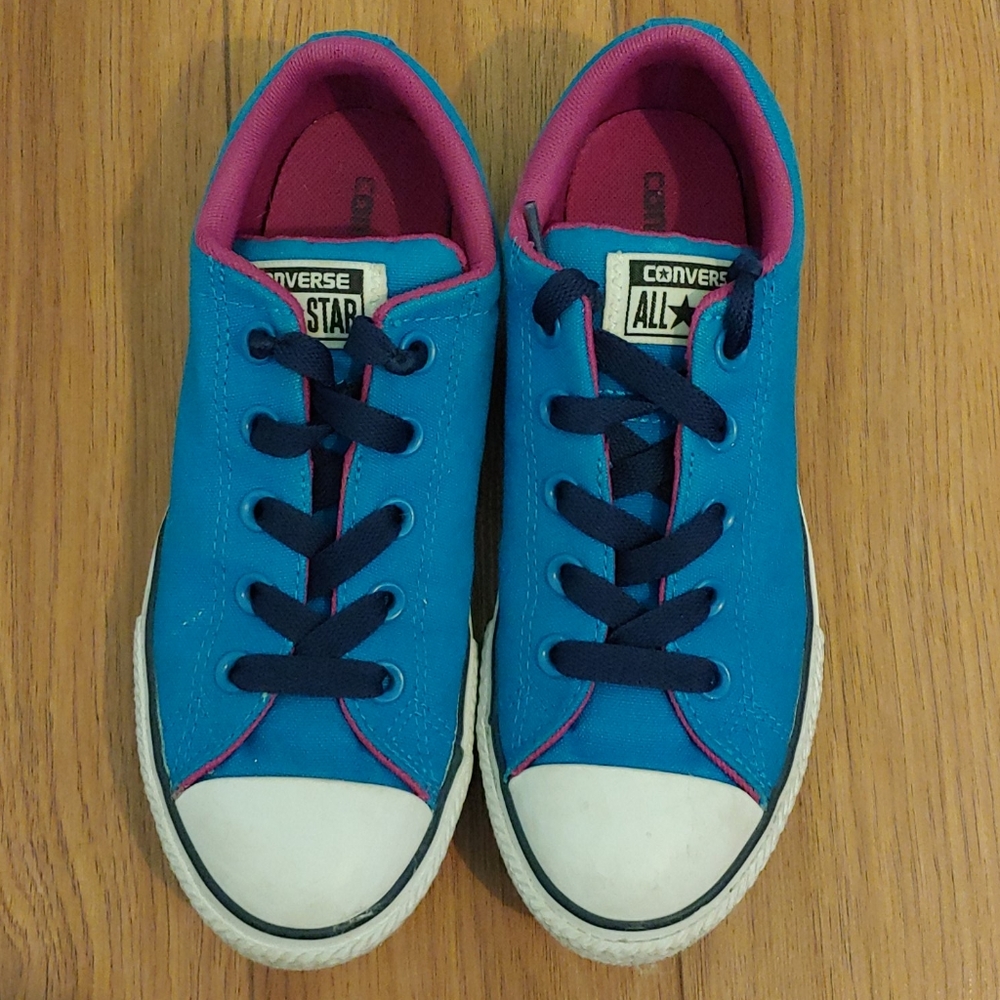 Converse shoes - Picture 7 of 8